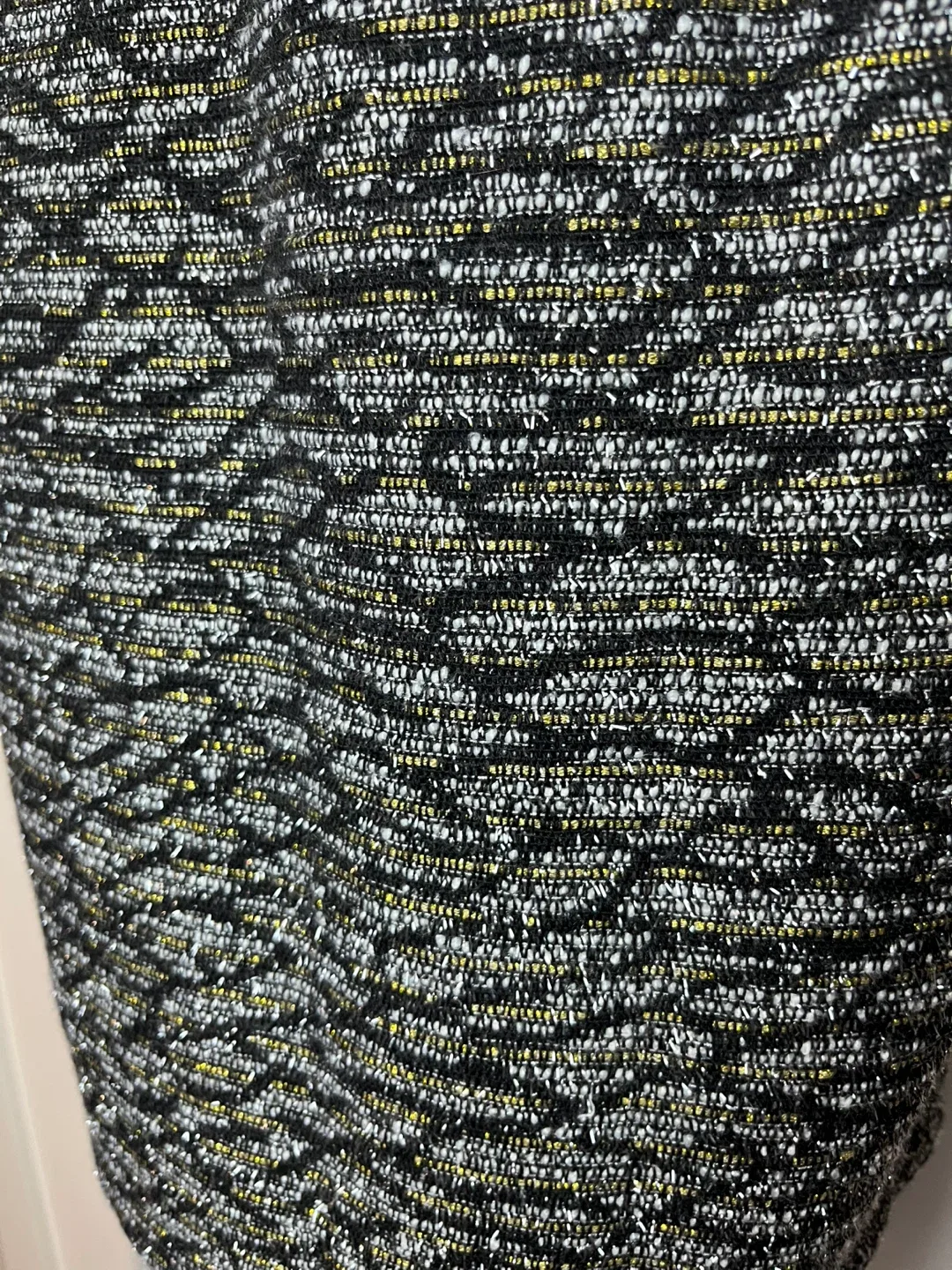 Textured Short Sleeve Top - Black, White & Gold image indicator(3)