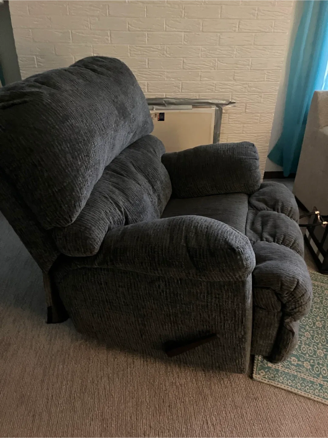 Comfortable Gray Recliner new🥕