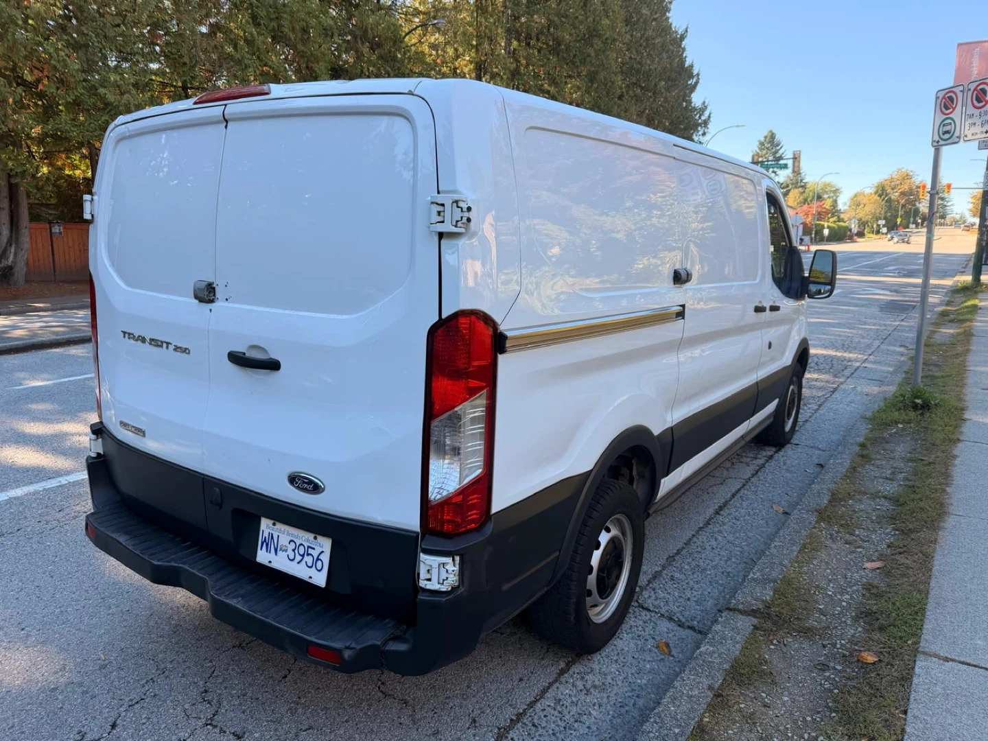 2017 Ford Transit 250 - photo 3