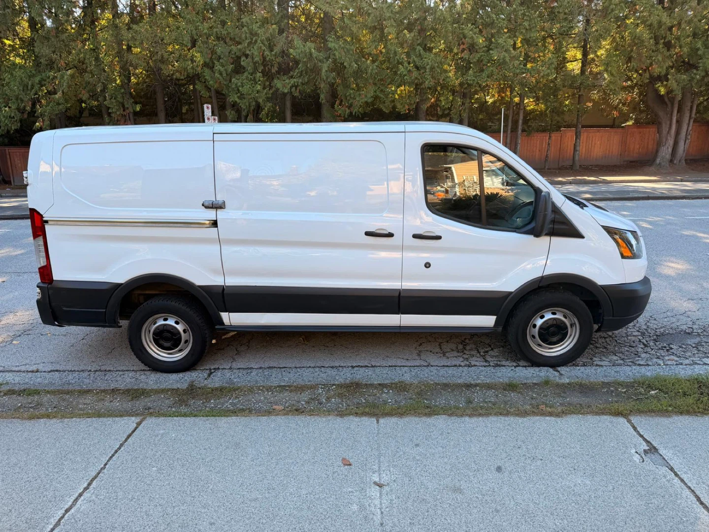 2017 Ford Transit 250 - photo 2