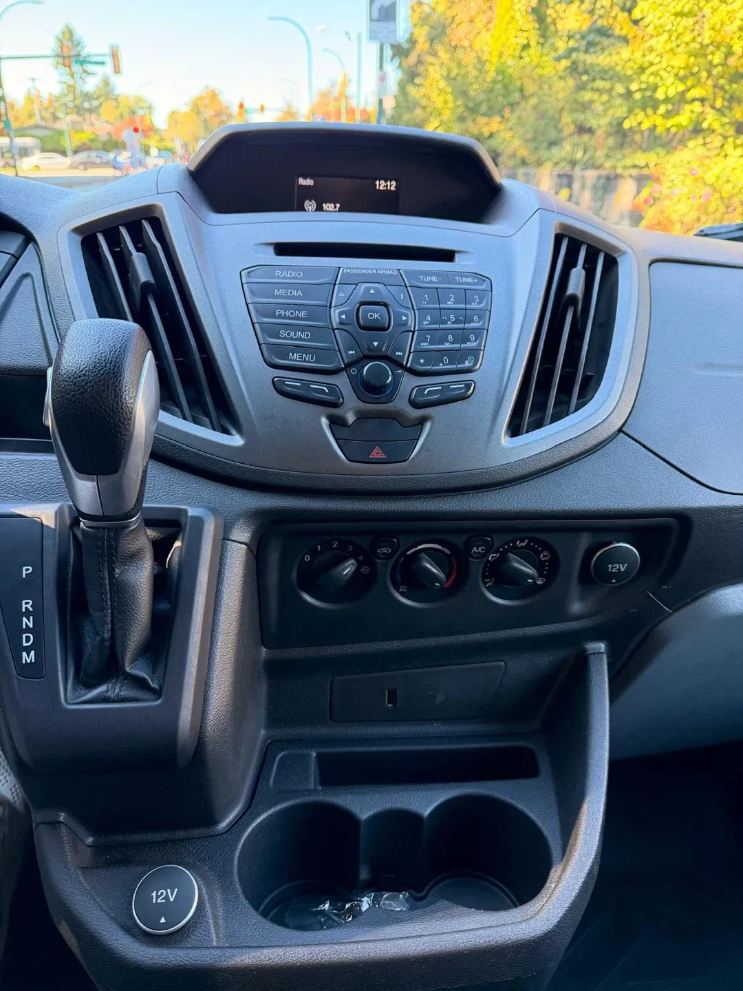 2017 Ford Transit 250 image indicator(9)