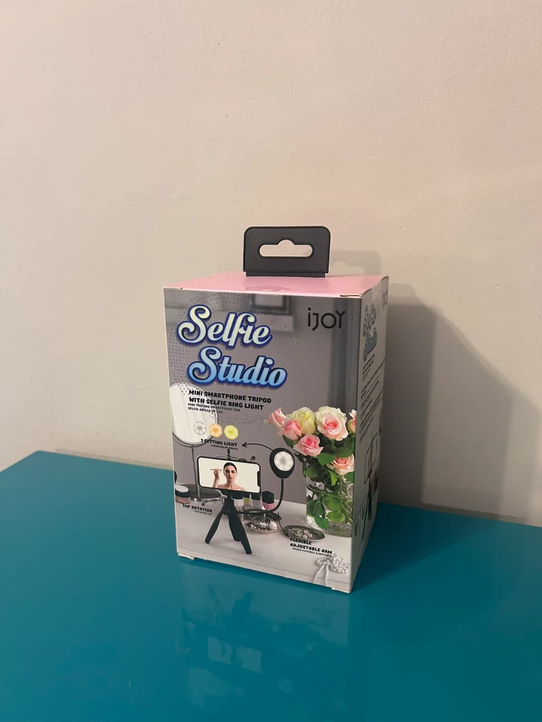 💫NEW iJoy Selfie Studio Tripod + LED Ring Light