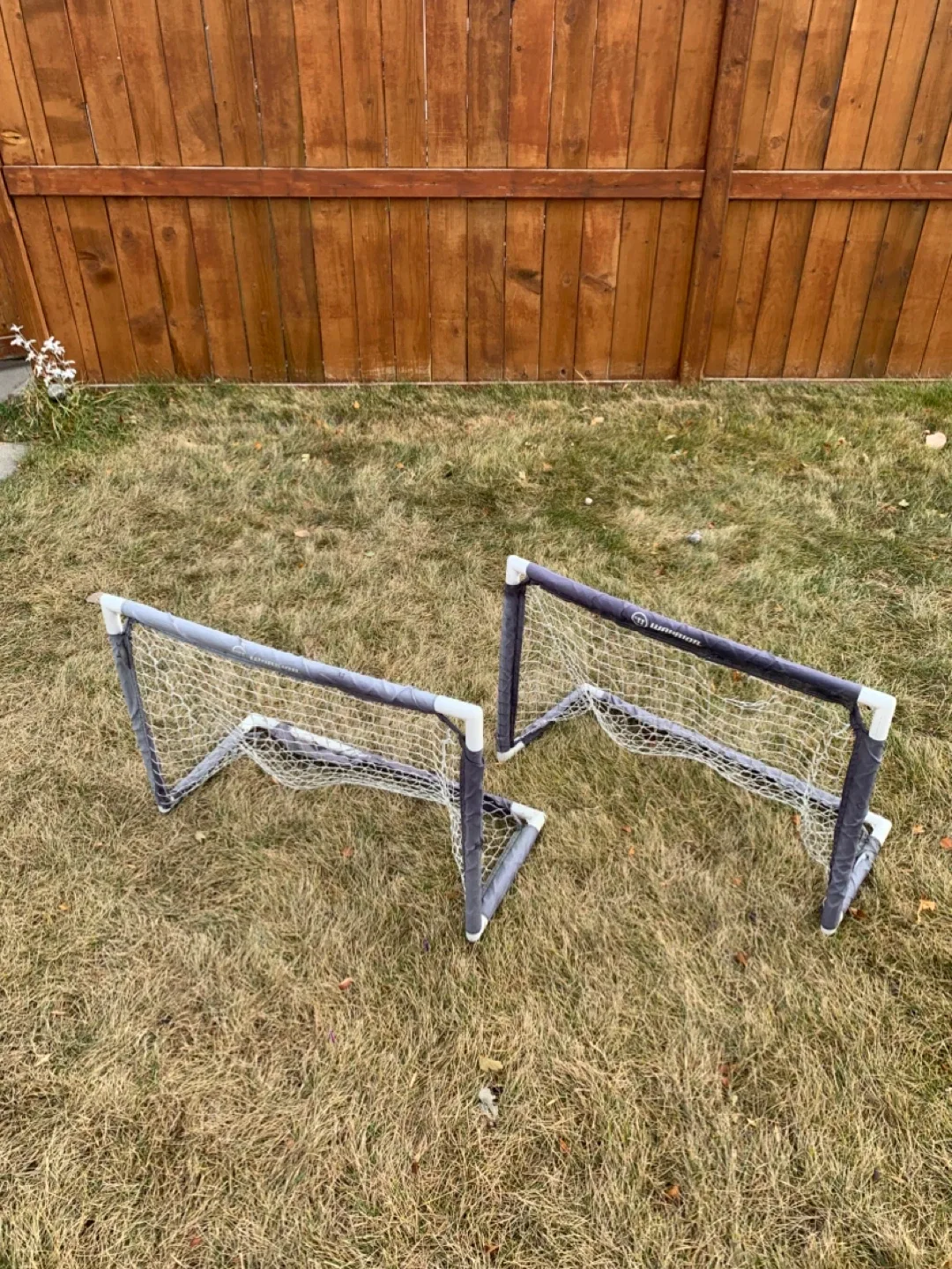 Mini Hockey Net Set - used some damage / sports kids toys image indicator(9)