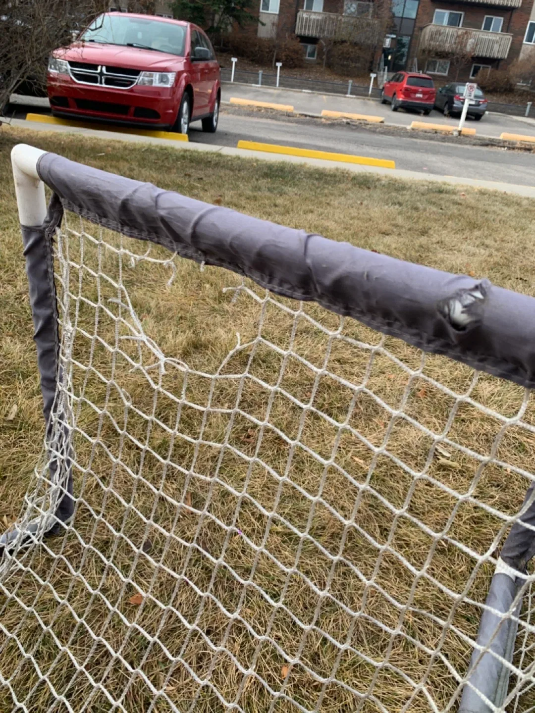 Mini Hockey Net Set - used some damage / sports kids toys image indicator(3)