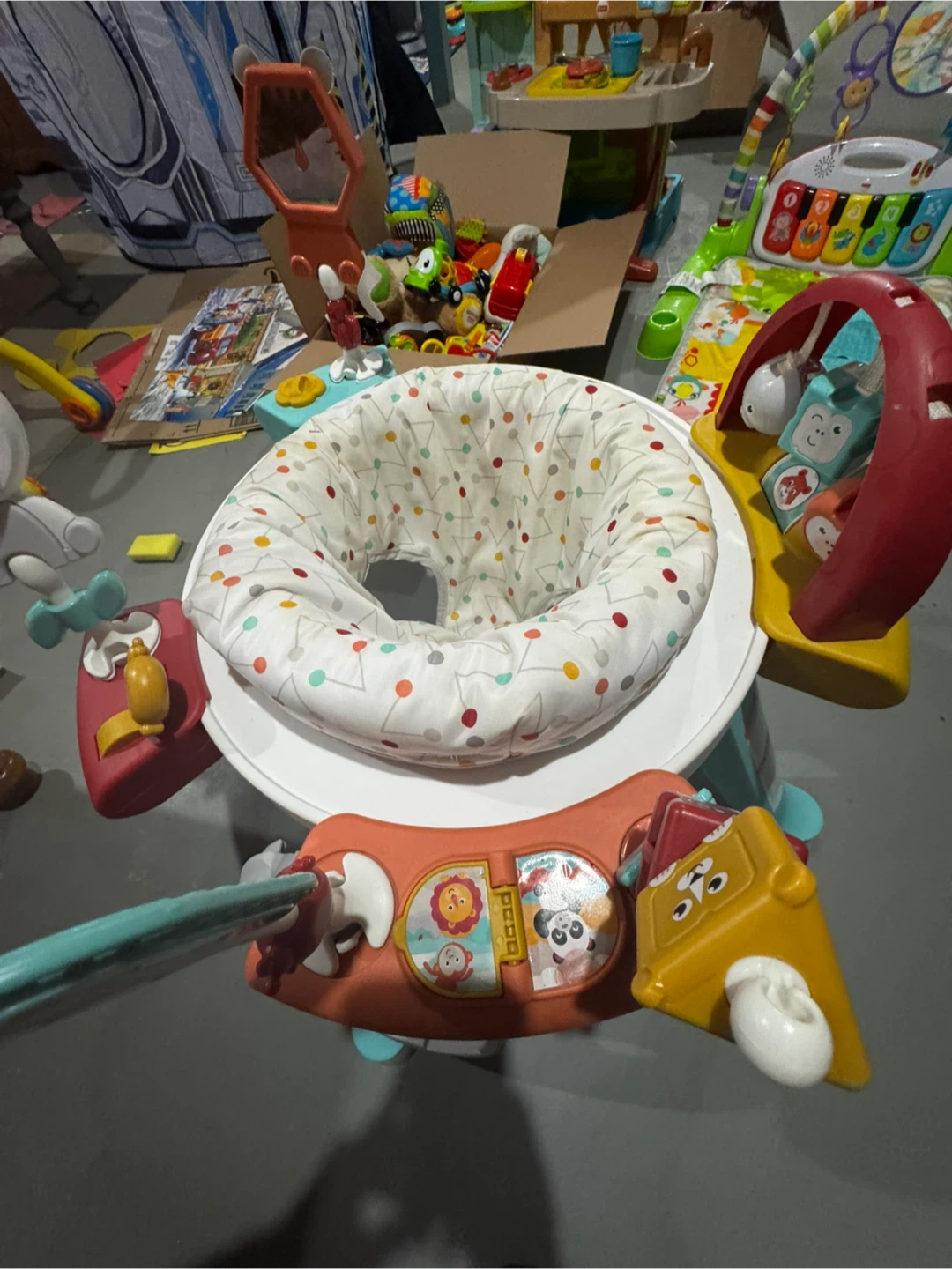 Baby Sit & Stand exersaucer