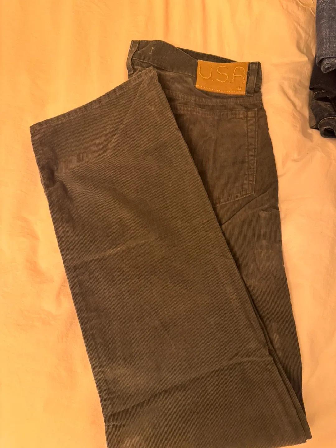 U.S.A. Corduroy Pants Size 34 image indicator(2)