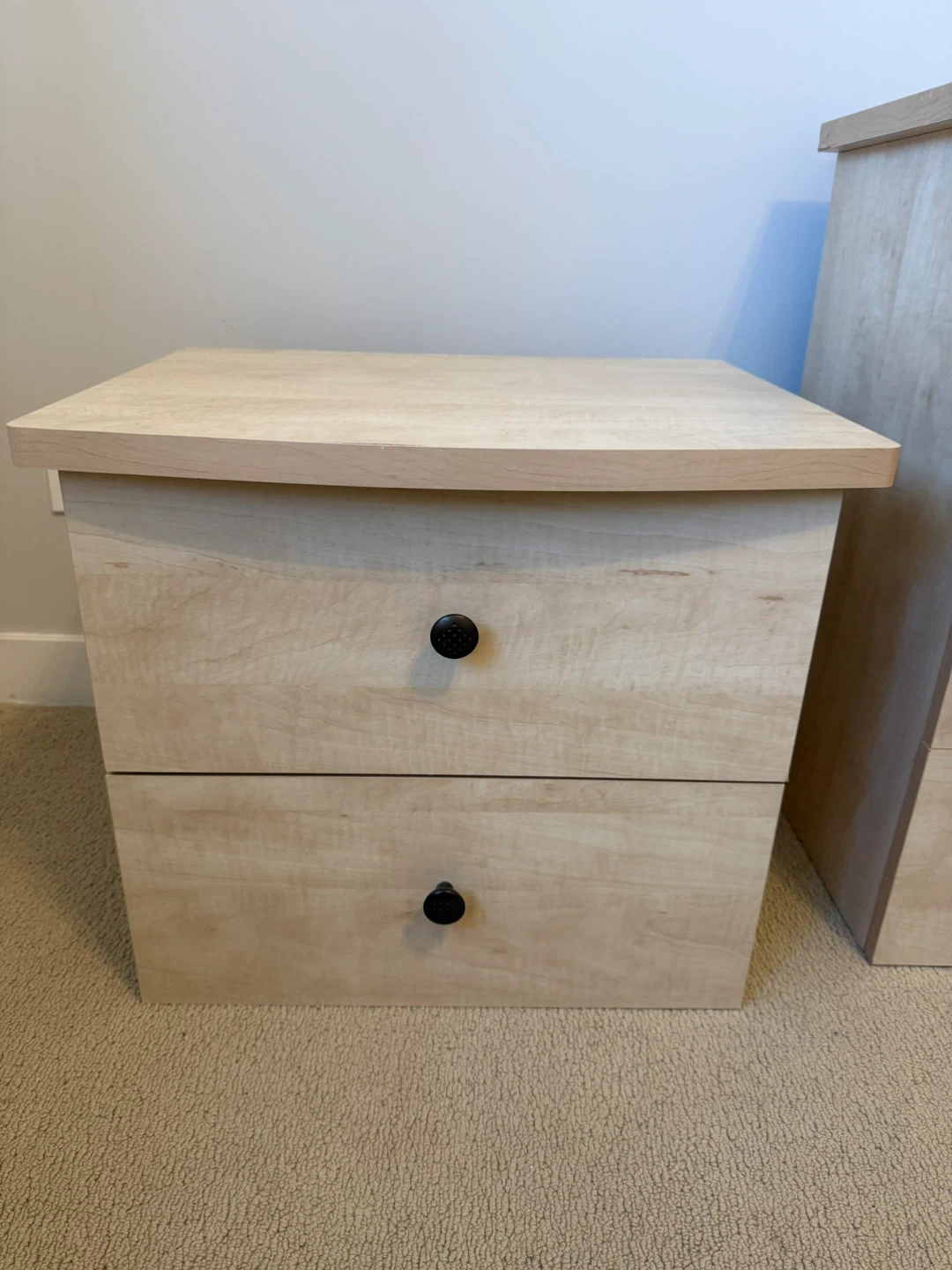 Bedroom Set: Dresser, Mirror, Nightstand - photo 3