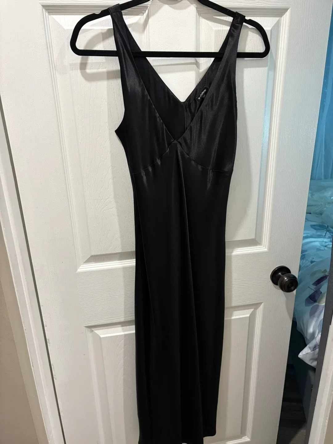 Ladies black evening gown, Satin