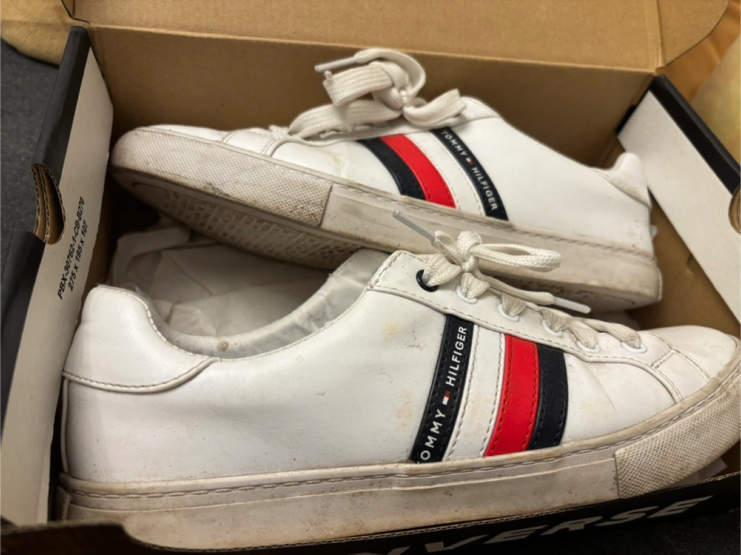 Tommy Hilfiger White Sneakers - Size 9
