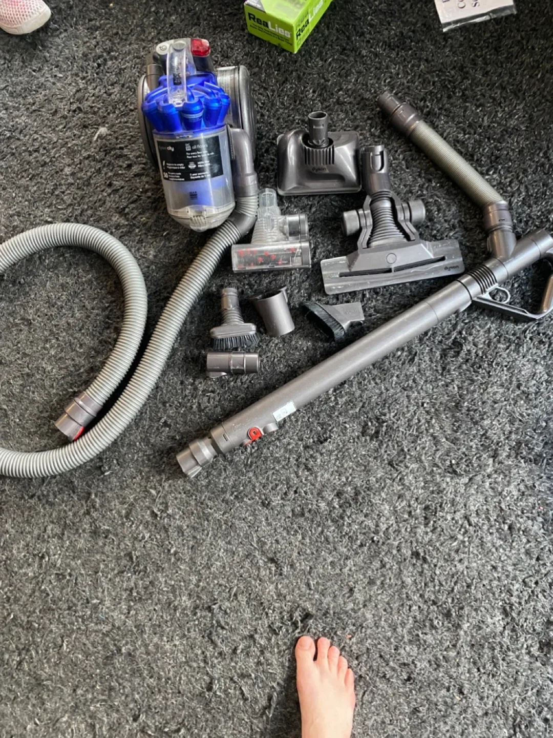 Dyson City DC26 All Floors Vacuum image indicator(3)