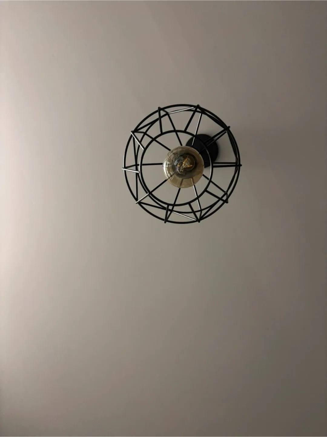 Black Geometric Pendant Light image indicator(3)