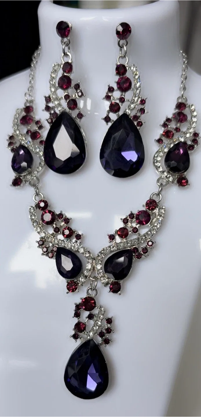 Gorgeous Necklace and Earrings Set - Purple and Silver image indicator(4)