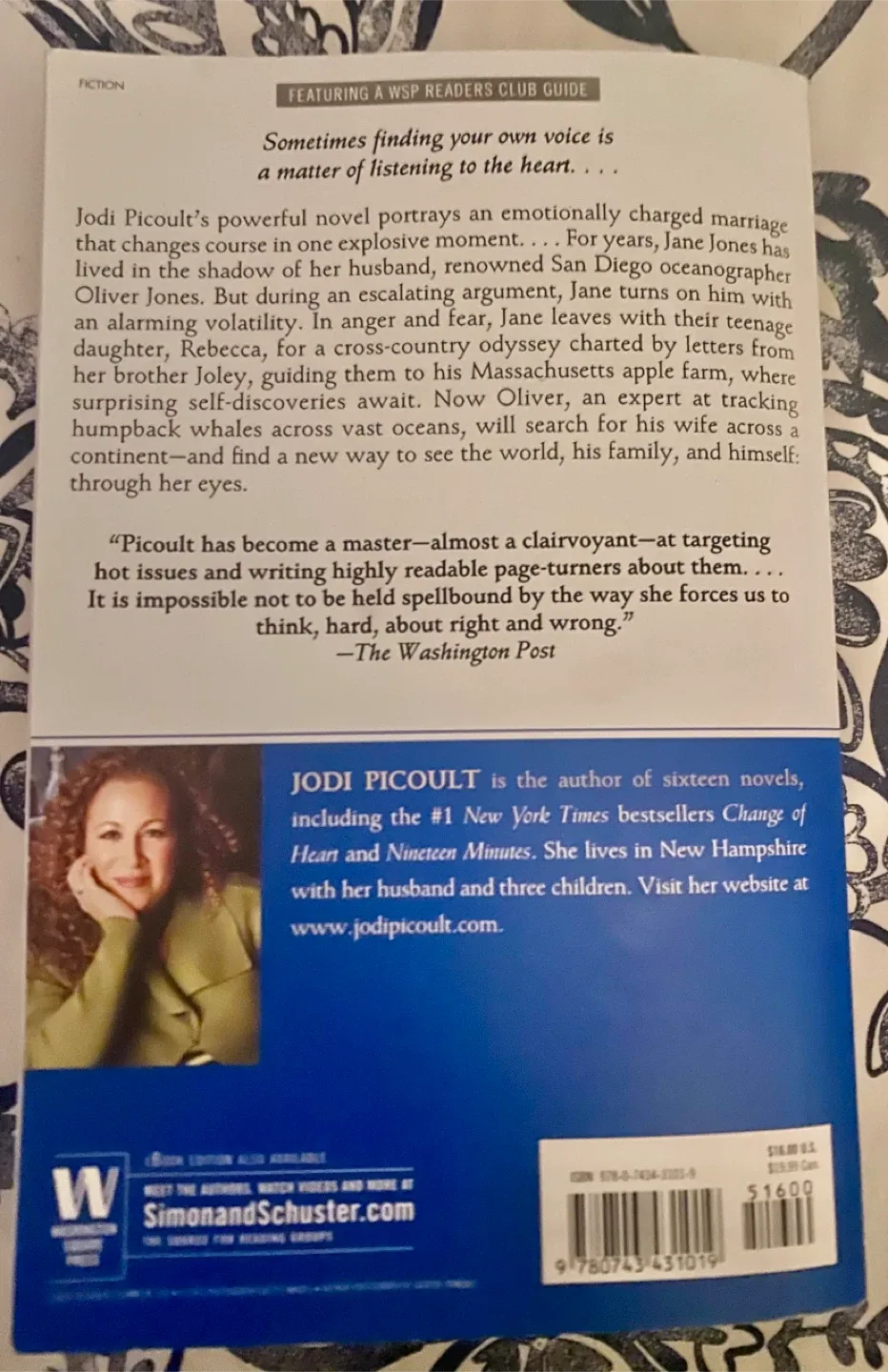 Songs of the Humpback Whale by Jodi Picoult image indicator(2)