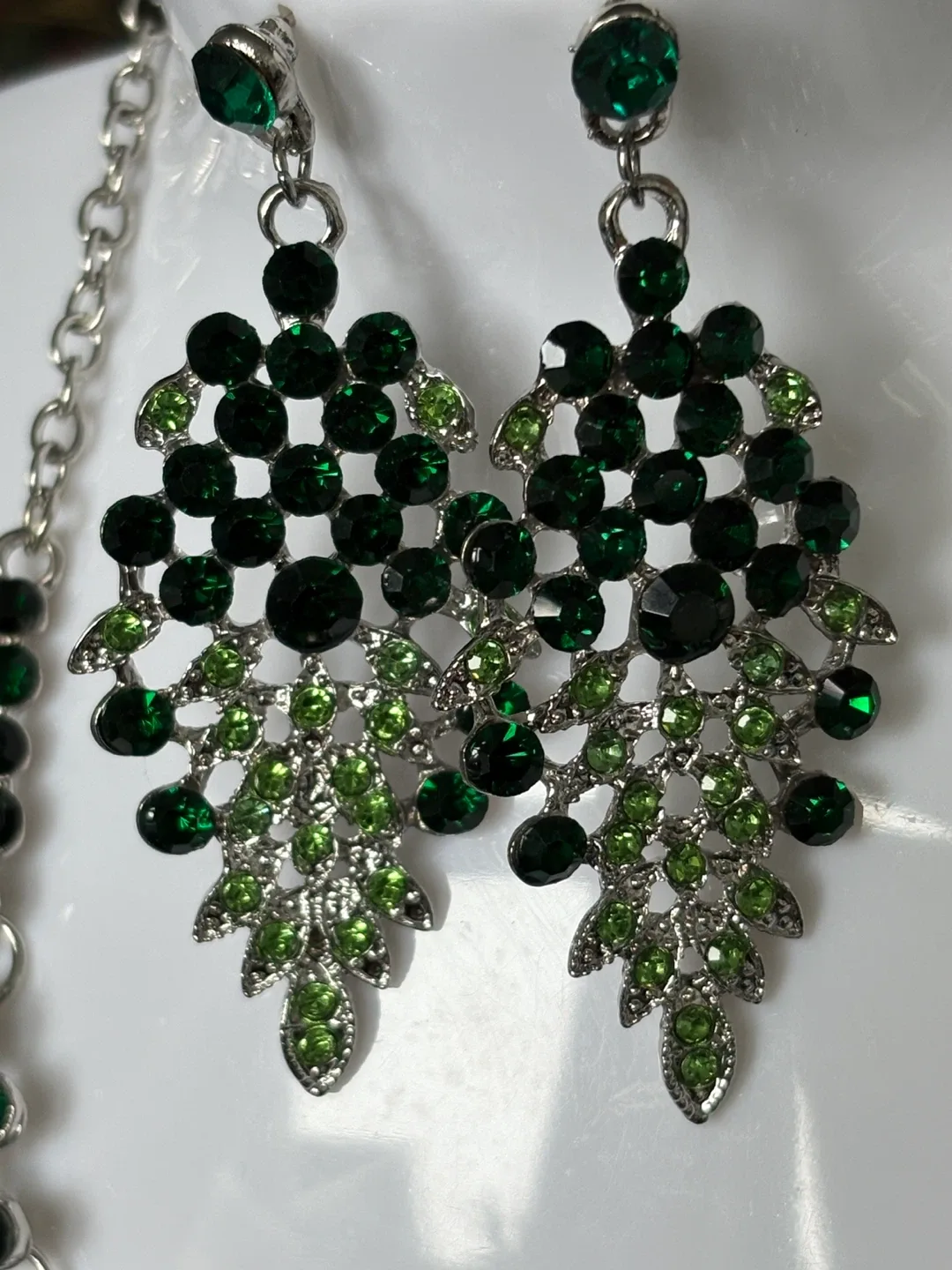 Stunning Green Rhinestone Necklace & Earring Set image indicator(4)