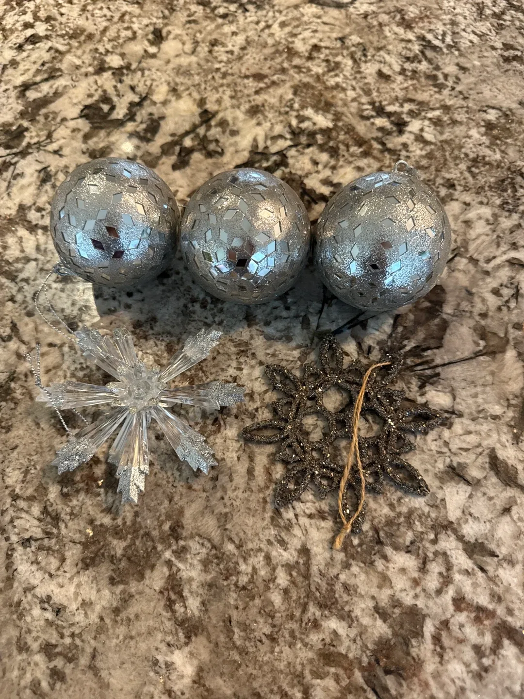Free Silver Christmas Ornaments