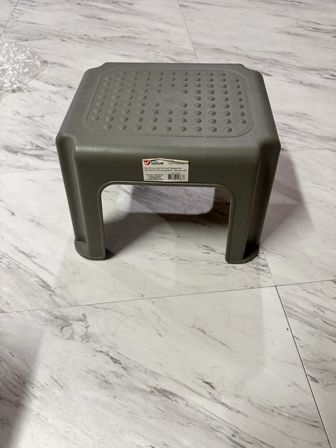 Value Home Plastic Step Stool - Grey image indicator(2)