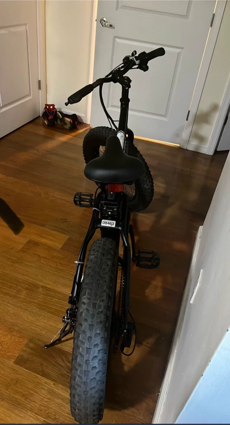 Swagtron EB6 Electric Fat Tire Bike image indicator(2)