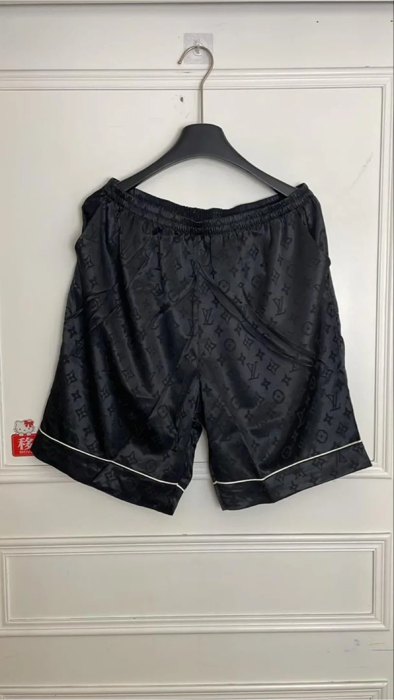 Louis Vuitton Black Pajama Set image indicator(2)