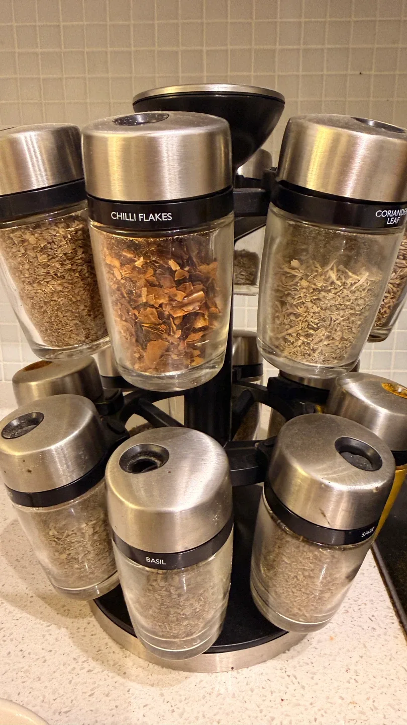 Cole & Mason Spice Rack with Spices image indicator(2)