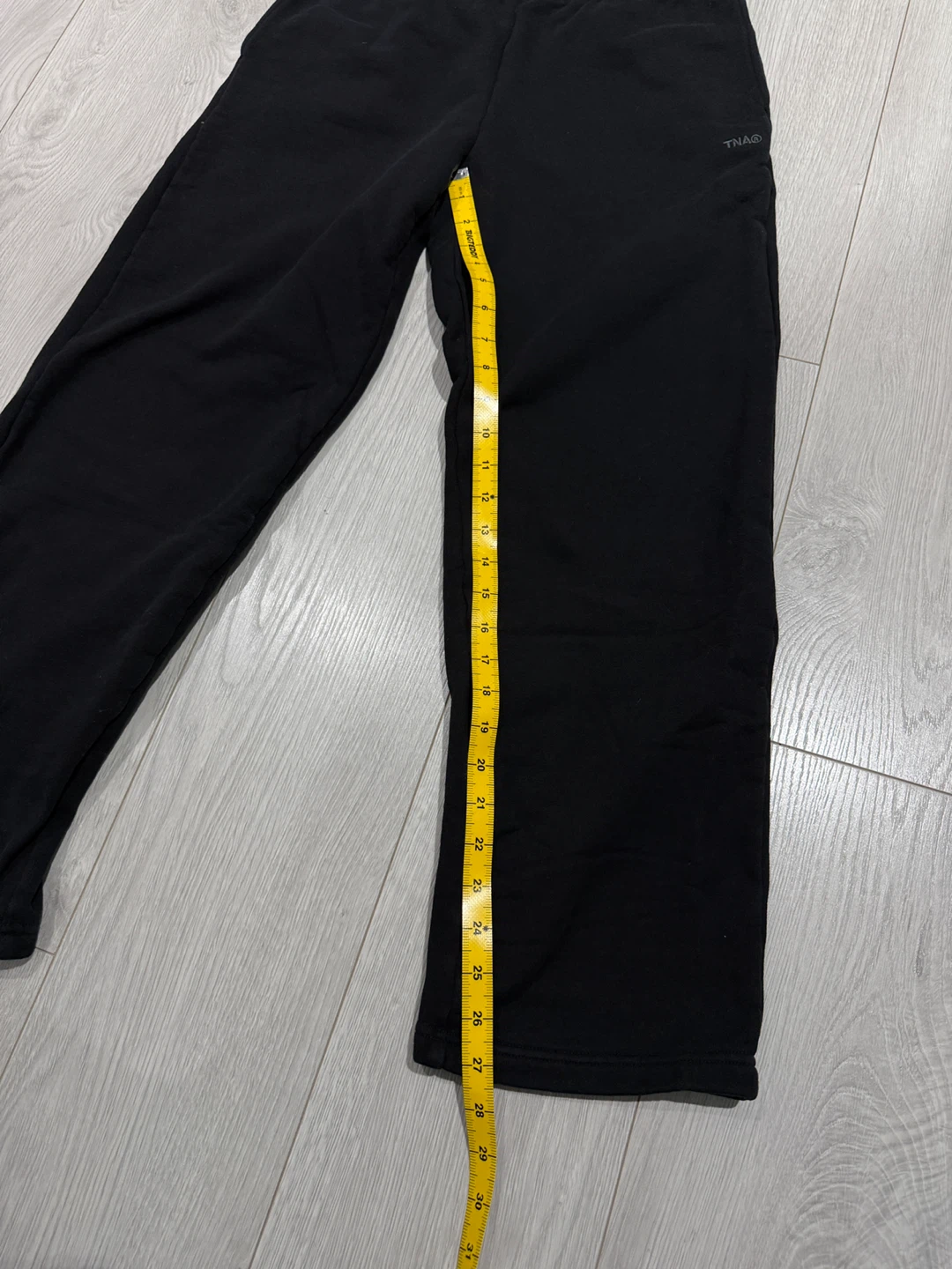 TNA Sweatfleece Cozy Fleece Mega Fit Black Pants - Size S - photo 5