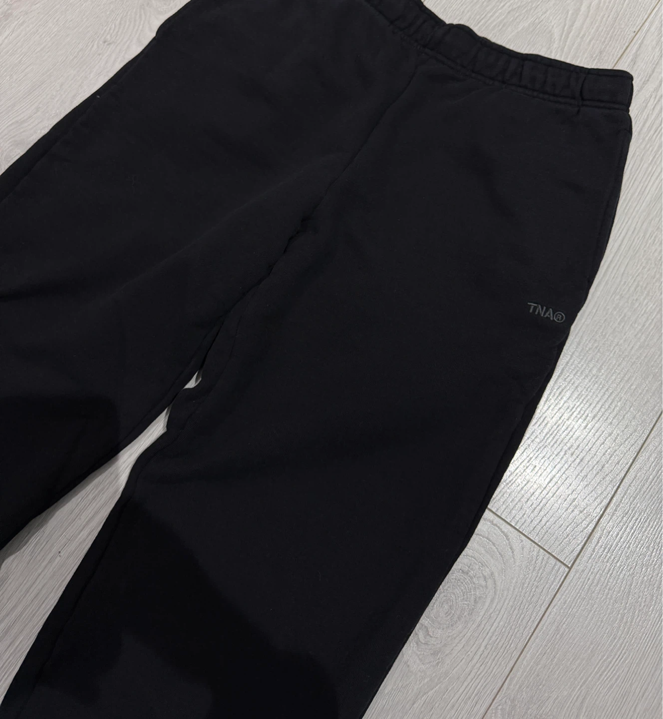 TNA Sweatfleece Cozy Fleece Mega Fit Black Pants - Size S - photo 2