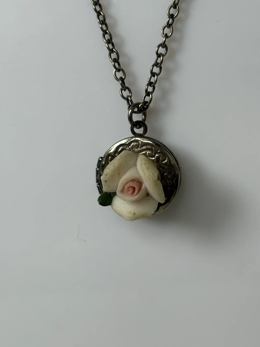 Cute Rose Locket Necklace image indicator(2)