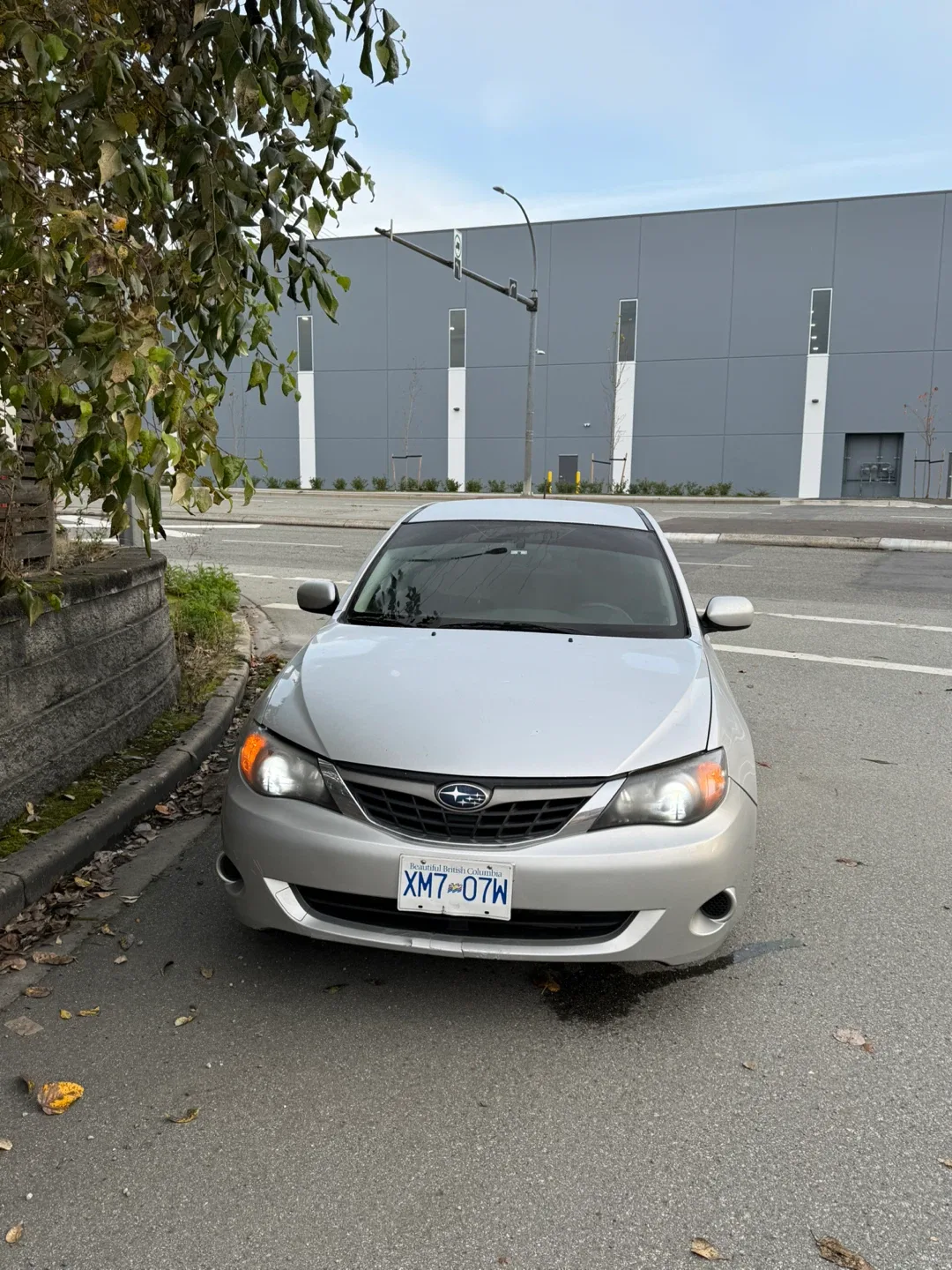 Subaru Impreza Sedan - Silver image indicator(2)