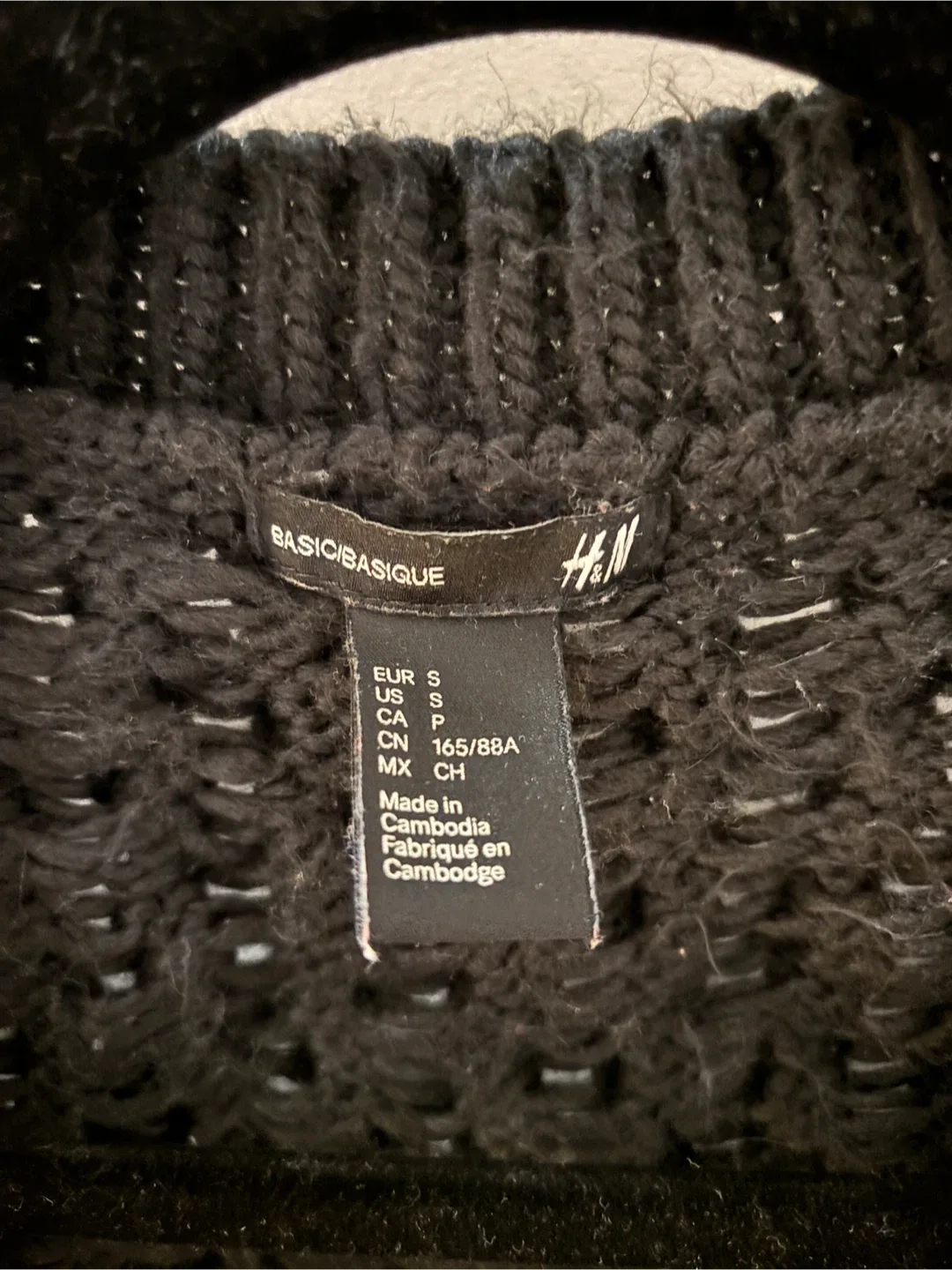 H&M Black Knit Cardigan Size S image indicator(3)