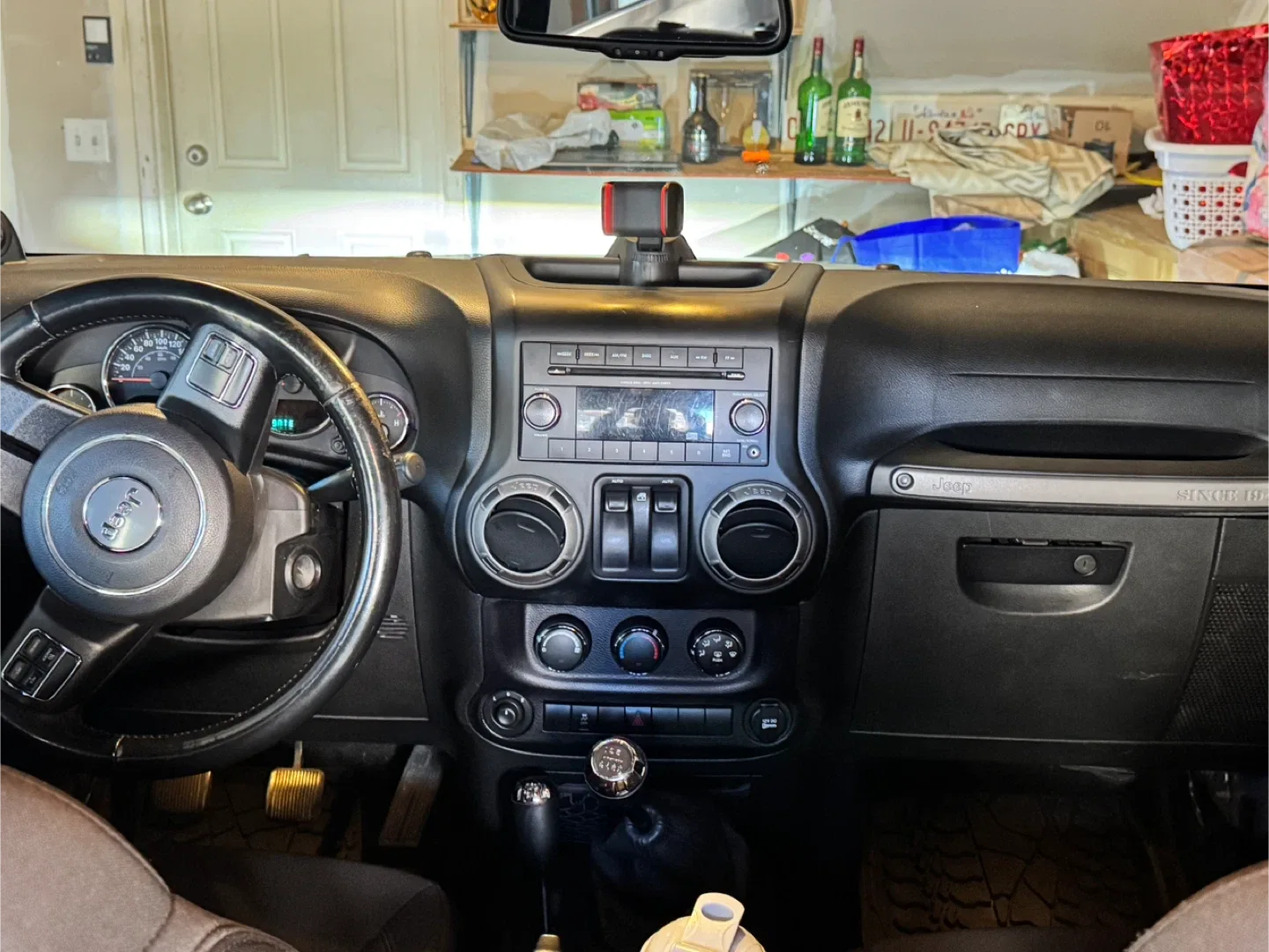 Jeep Wrangler 2-Door SUV image indicator(5)