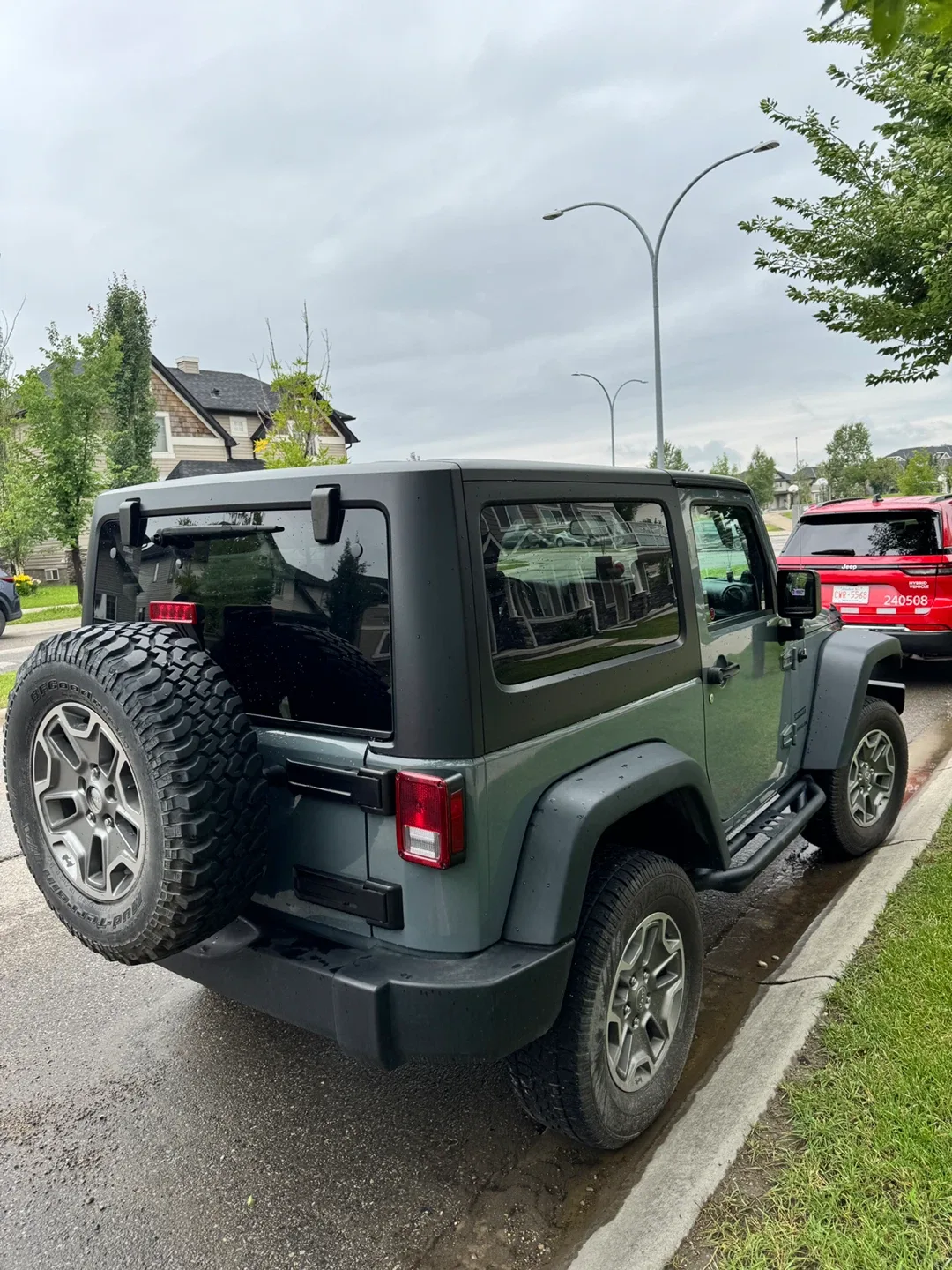 Jeep Wrangler 2-Door SUV image indicator(2)