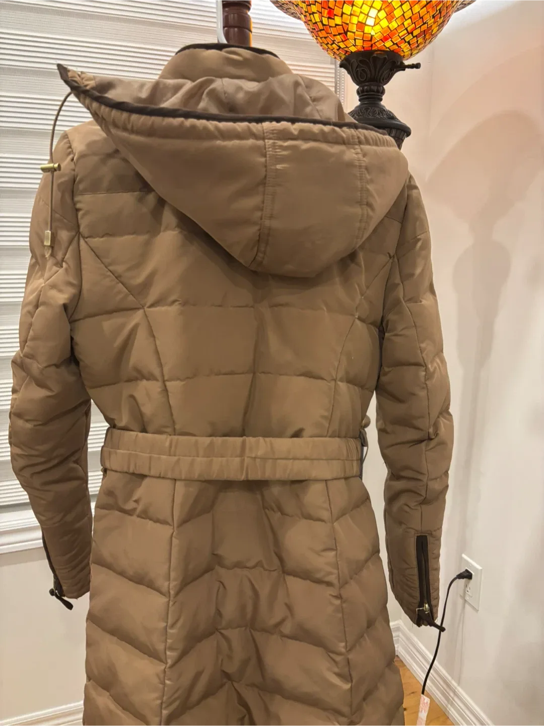 Reitmans Puffer Jacket - Size M image indicator(3)