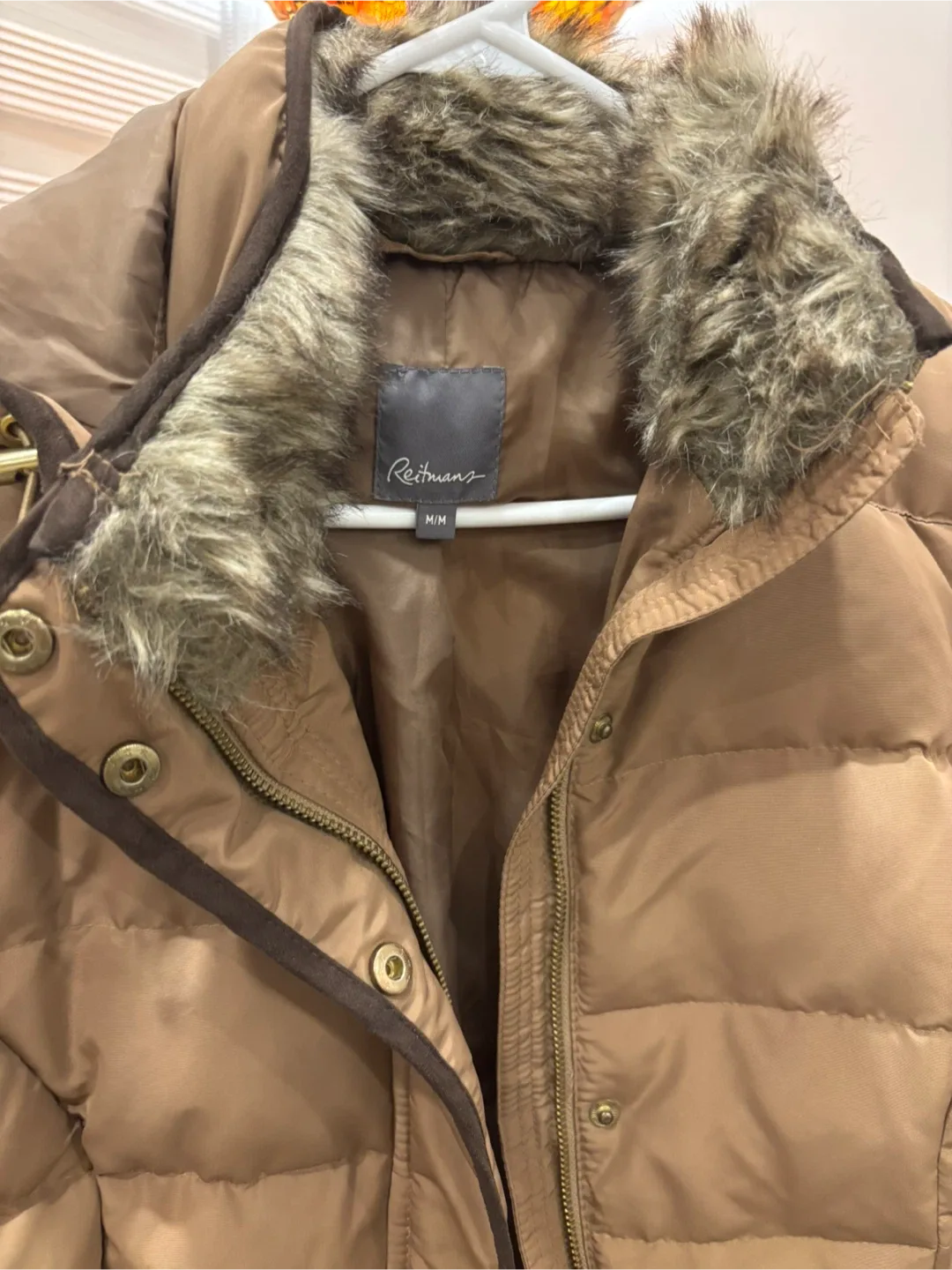 Reitmans Puffer Jacket - Size M image indicator(4)