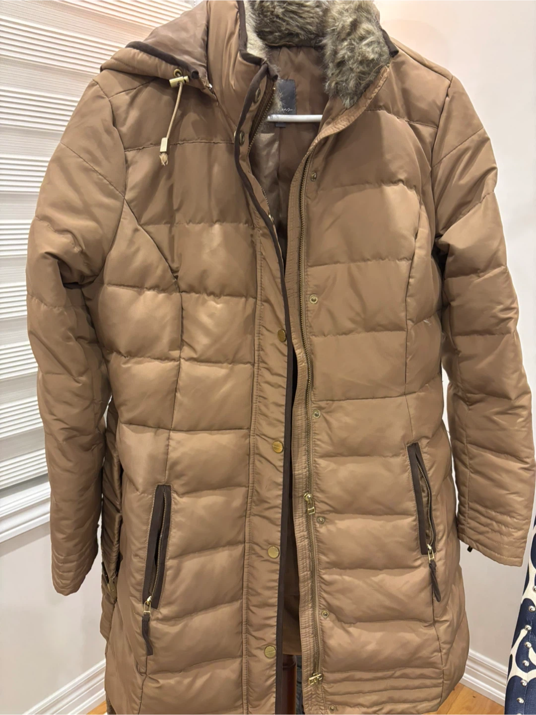 Reitmans Puffer Jacket - Size M
