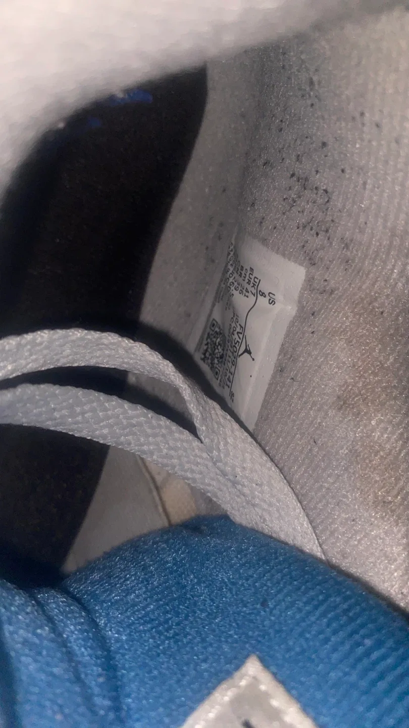 Jordan 4 Retro Military Blue Size US 8 image indicator(3)