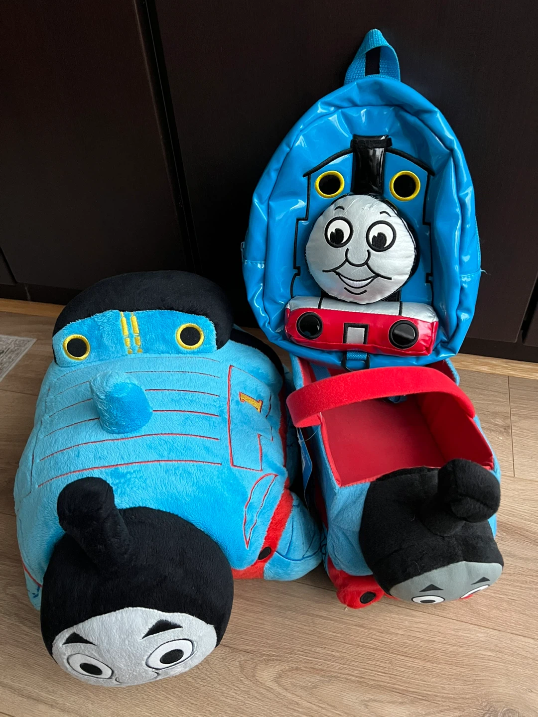 Thomas the Train Pillow & Backpack Set - photo 2