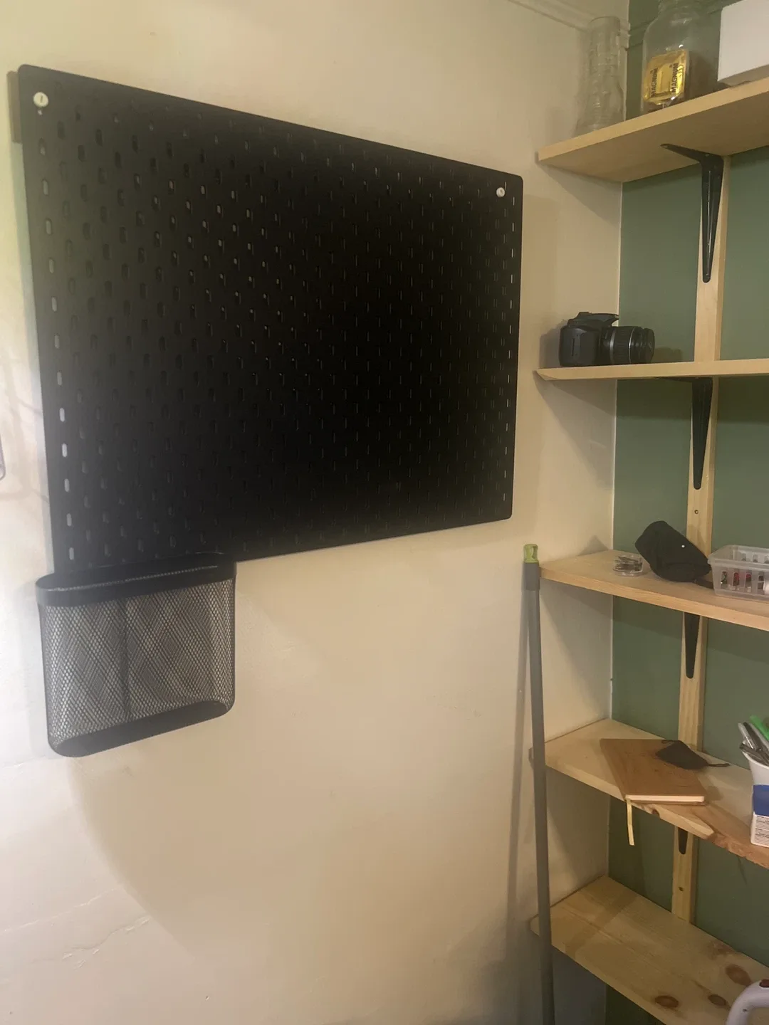 Art supplies image indicator(2)