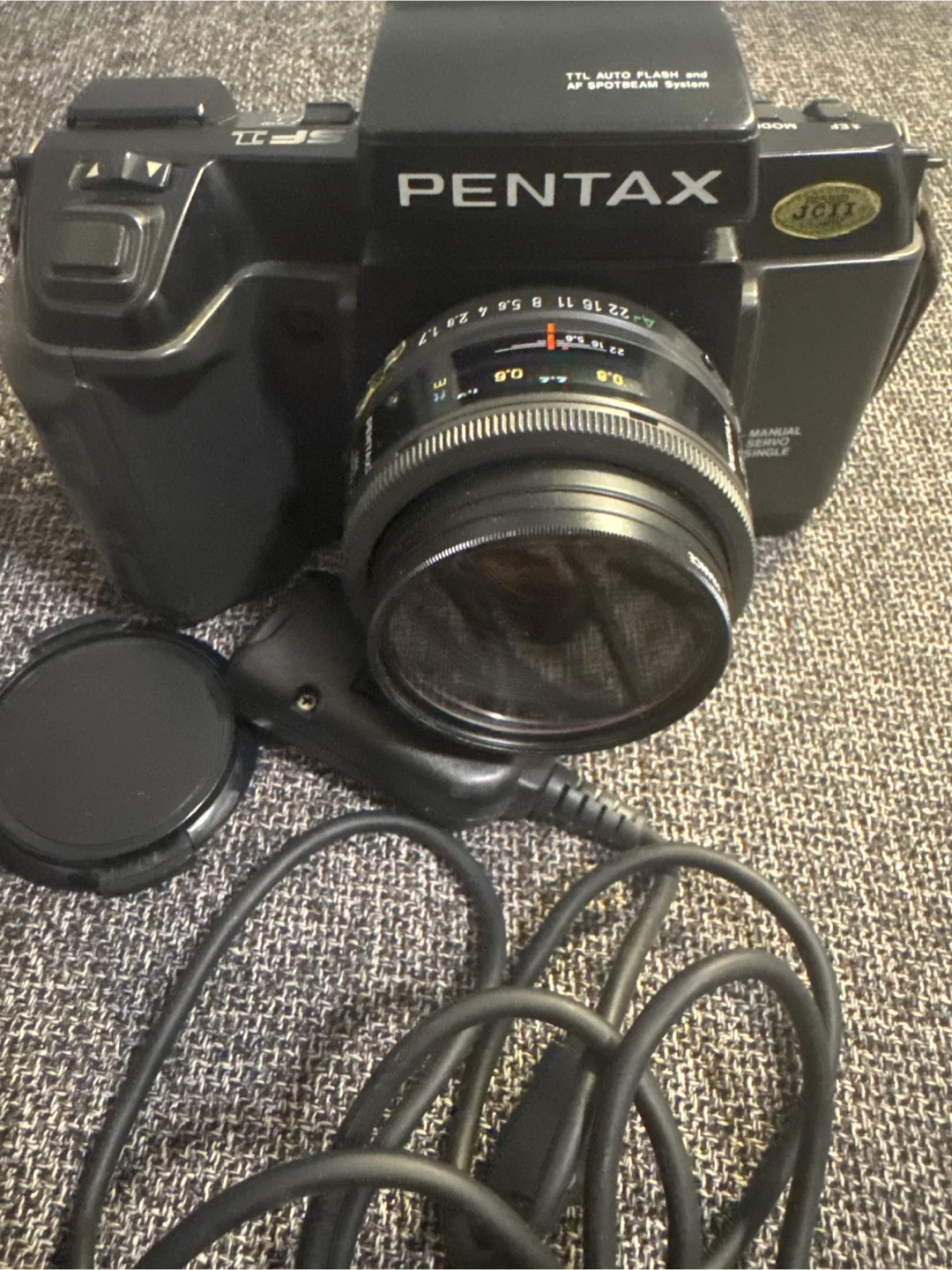 Pentax SFII Film Camera plus lens with Case image indicator(5)