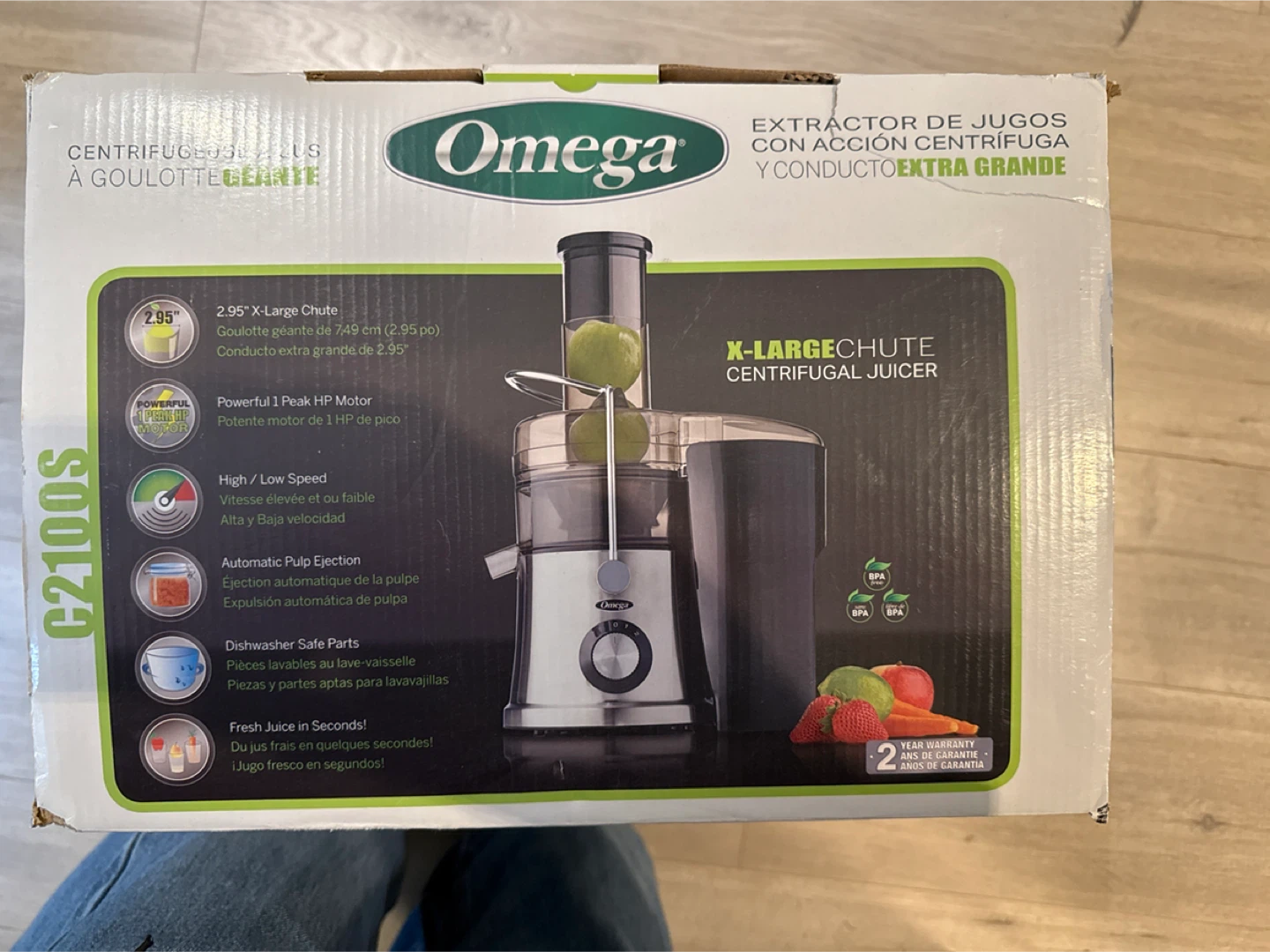 Omega C2100S X-Large Chute Centrifugal Juicer - photo 4