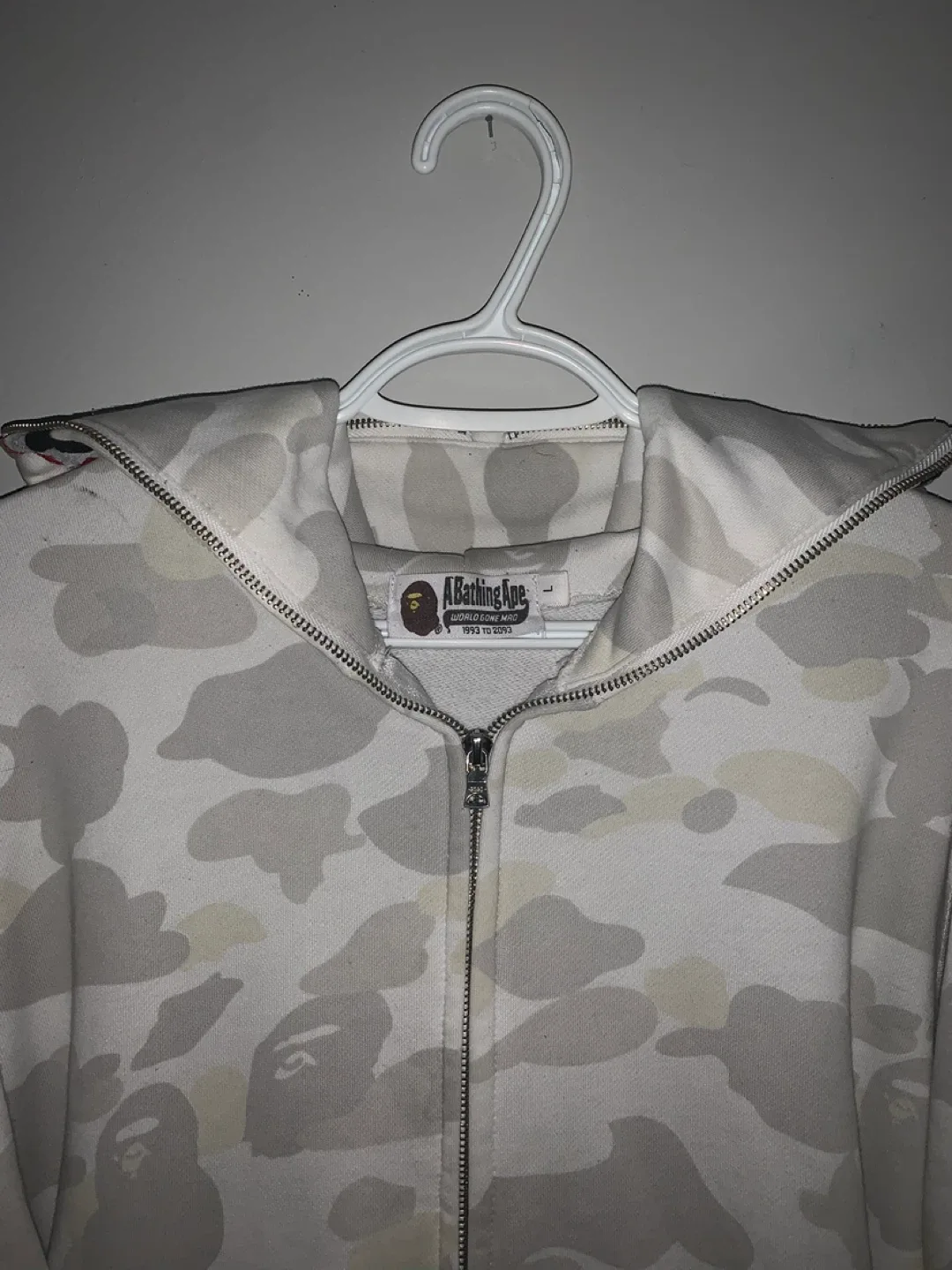 Bathing Ape (BAPE) Camo Full Zip Hoodie - Size L image indicator(2)