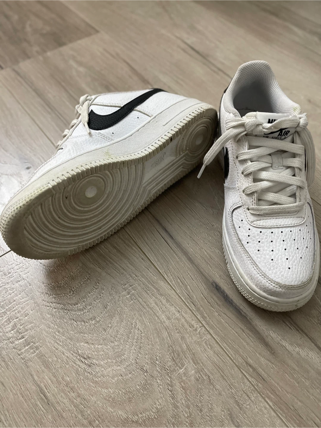 Nike Air Force 1 White/Black, Size US 5Y - photo 3
