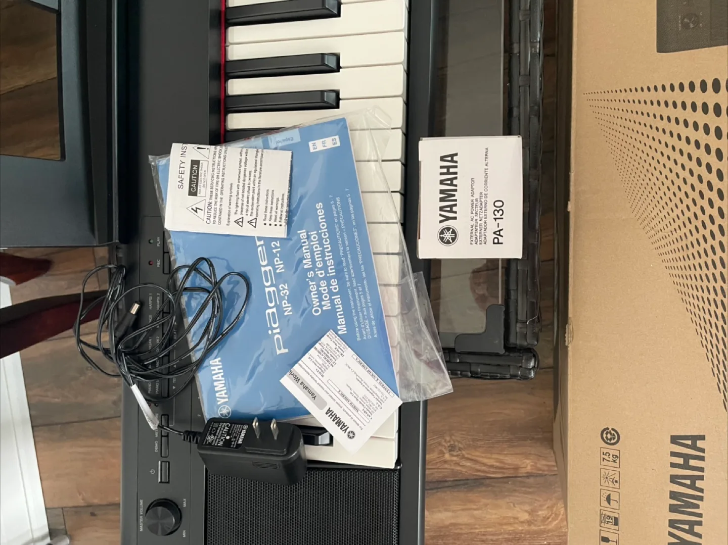 YAMAHA Piaggero NP - 12B Digital Keyboard image indicator(3)