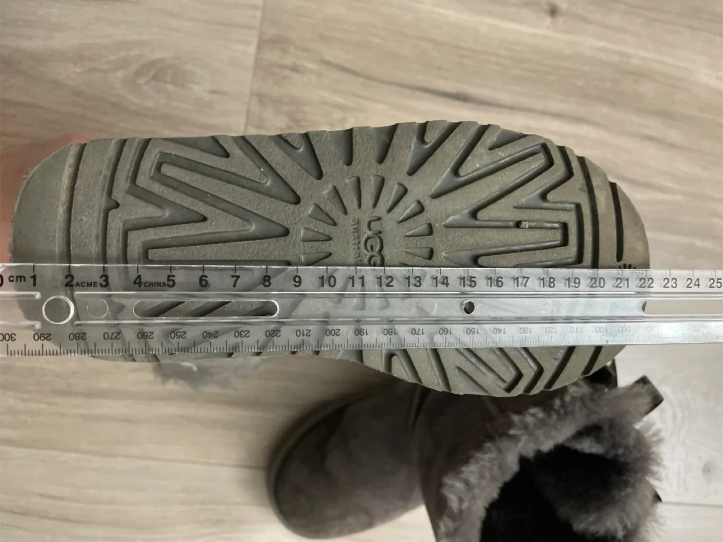 UGG Australia Gray Boots with Bows image indicator(5)