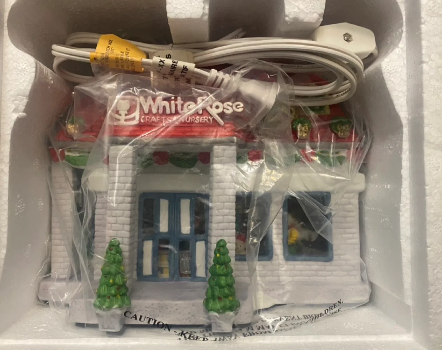 Santa's Choice White Rose Light House