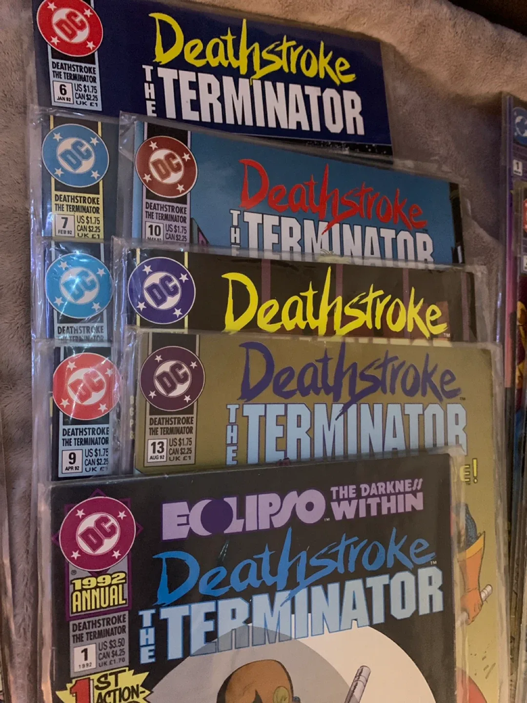 Marvel & DC Comic Book Lot image indicator(4)