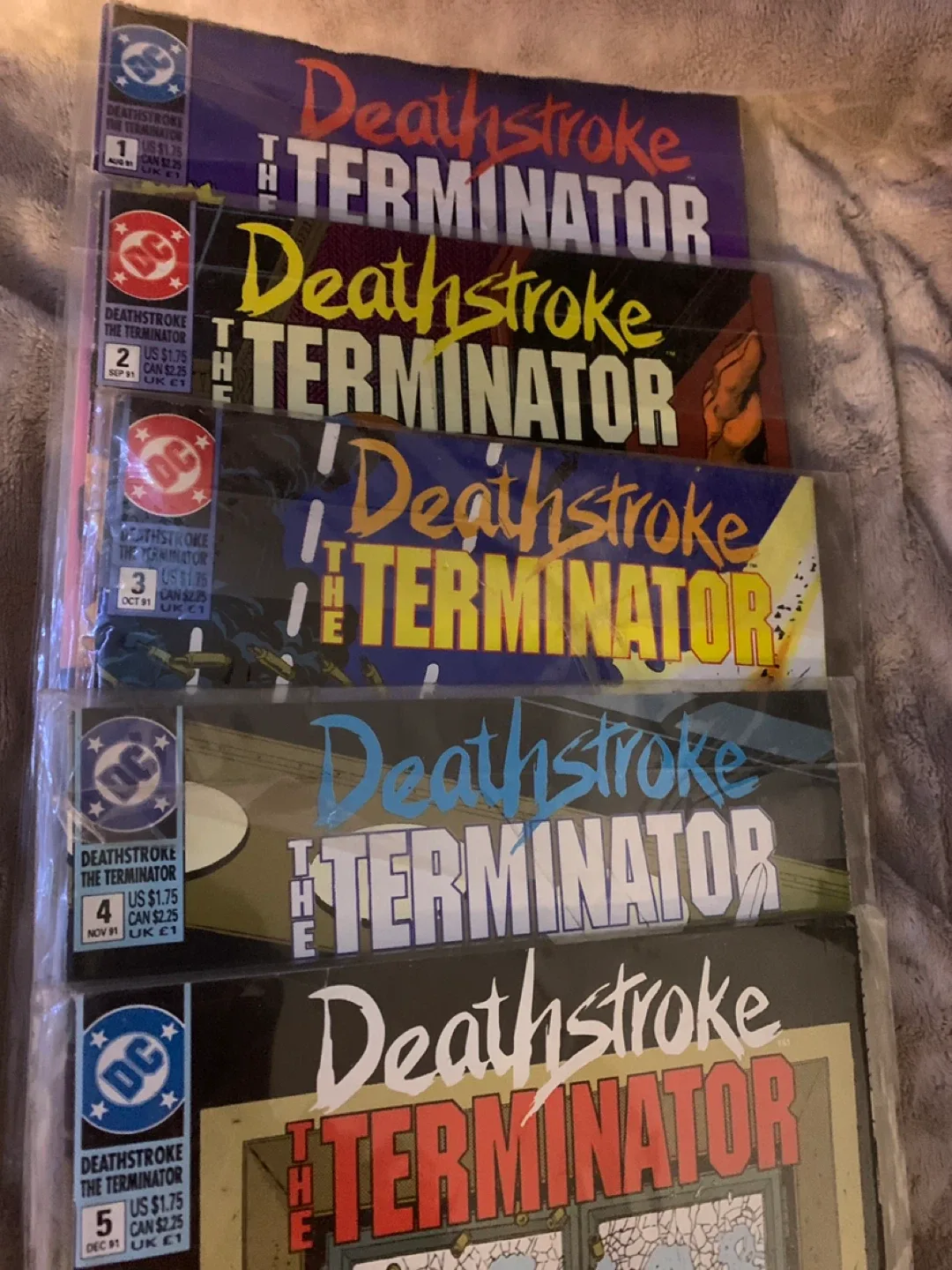 Marvel & DC Comic Book Lot image indicator(5)