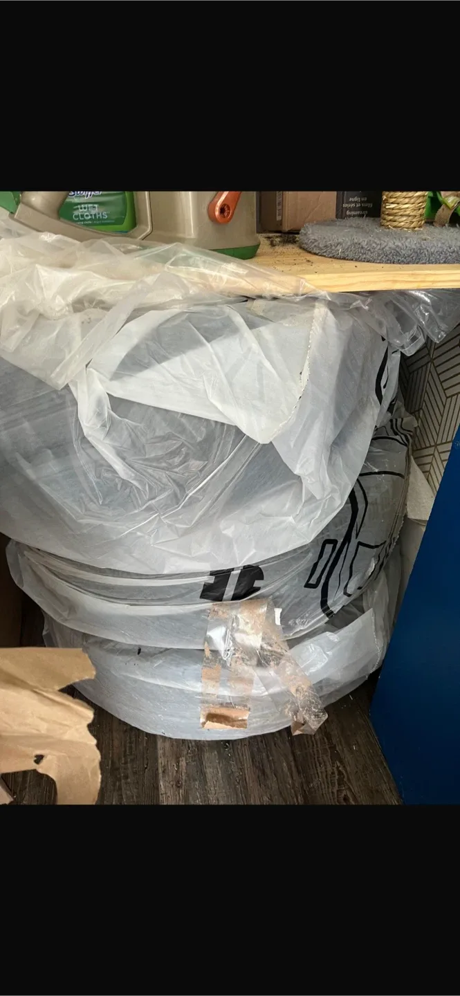 17" Michelin X-Ice SNOW Winter Tires with rims image indicator(6)