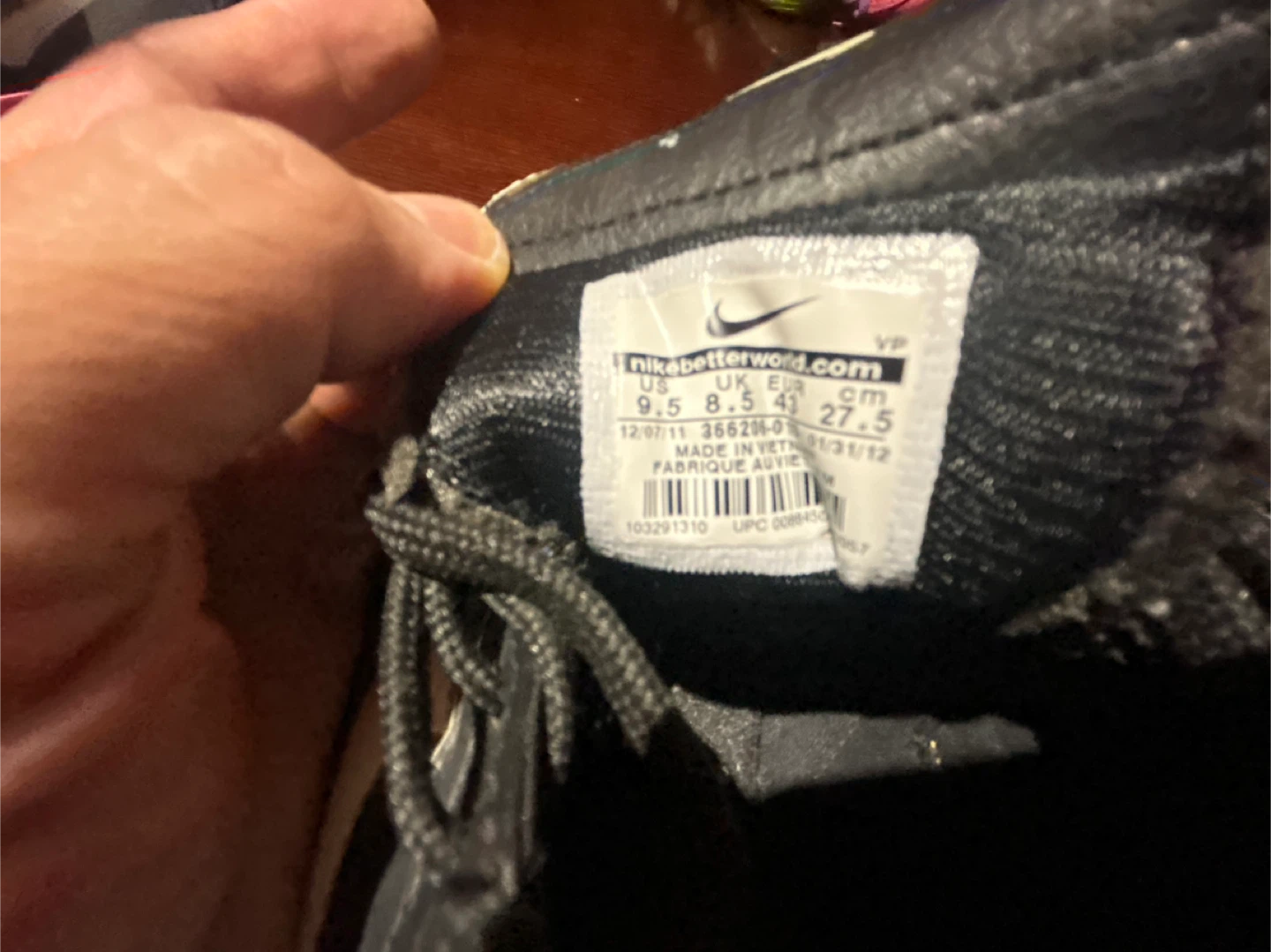Used Nike Tiempo US 9.5 Soccer Shoes - photo 2