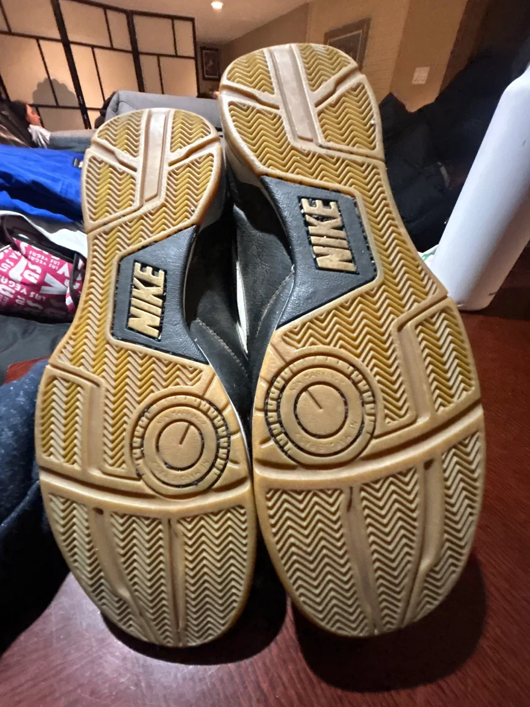 Used Nike Tiempo US 9.5 Soccer Shoes image indicator(3)