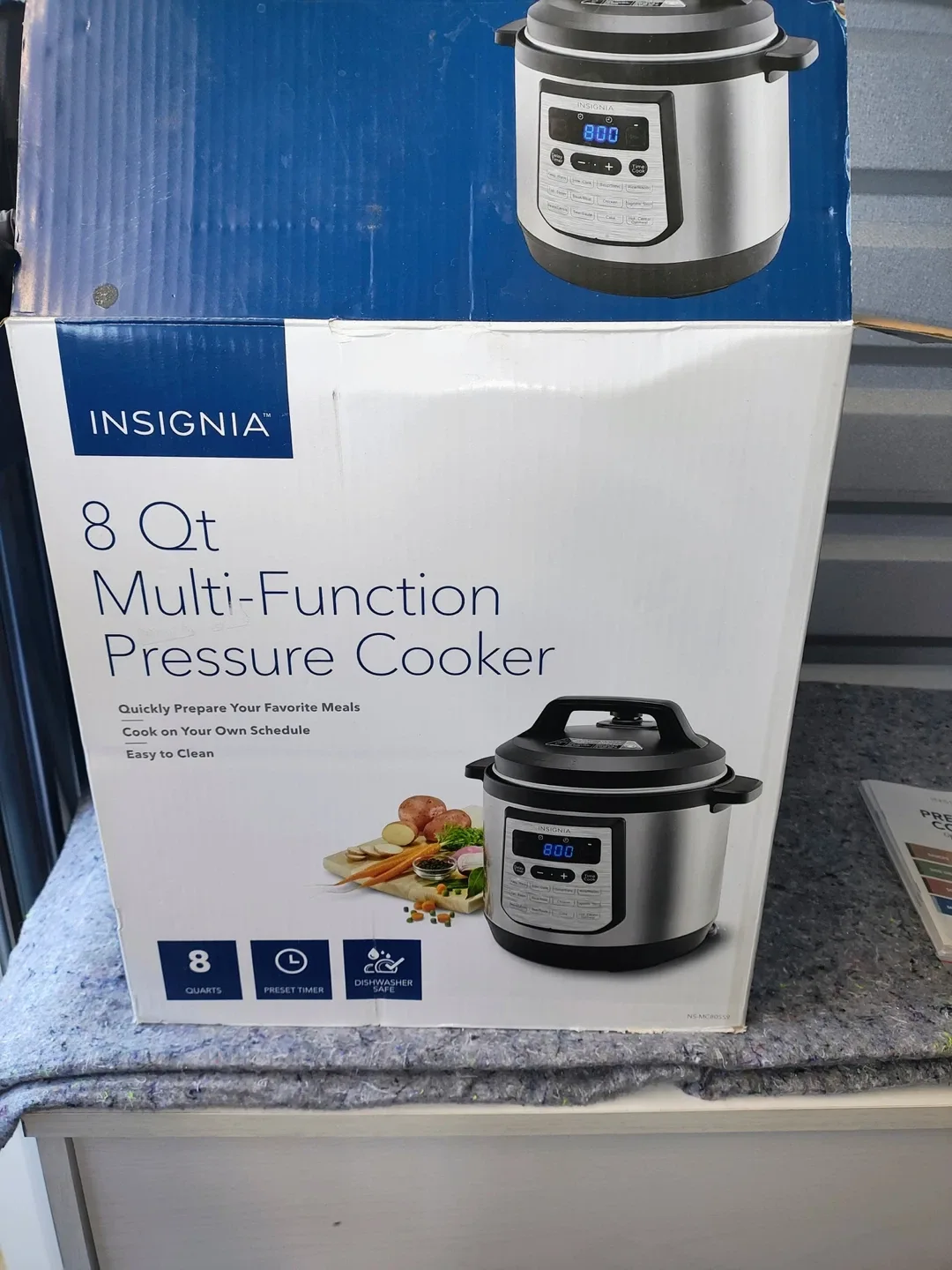 New Insignia 8 Qt Multi-Function Pressure Cooker