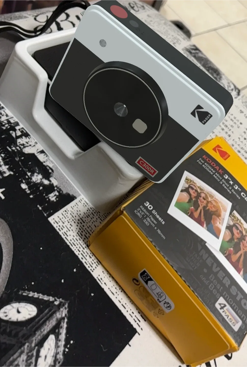 Kodak Mini Shot 3 Retro 4PASS Instant Camera & Printer image indicator(3)